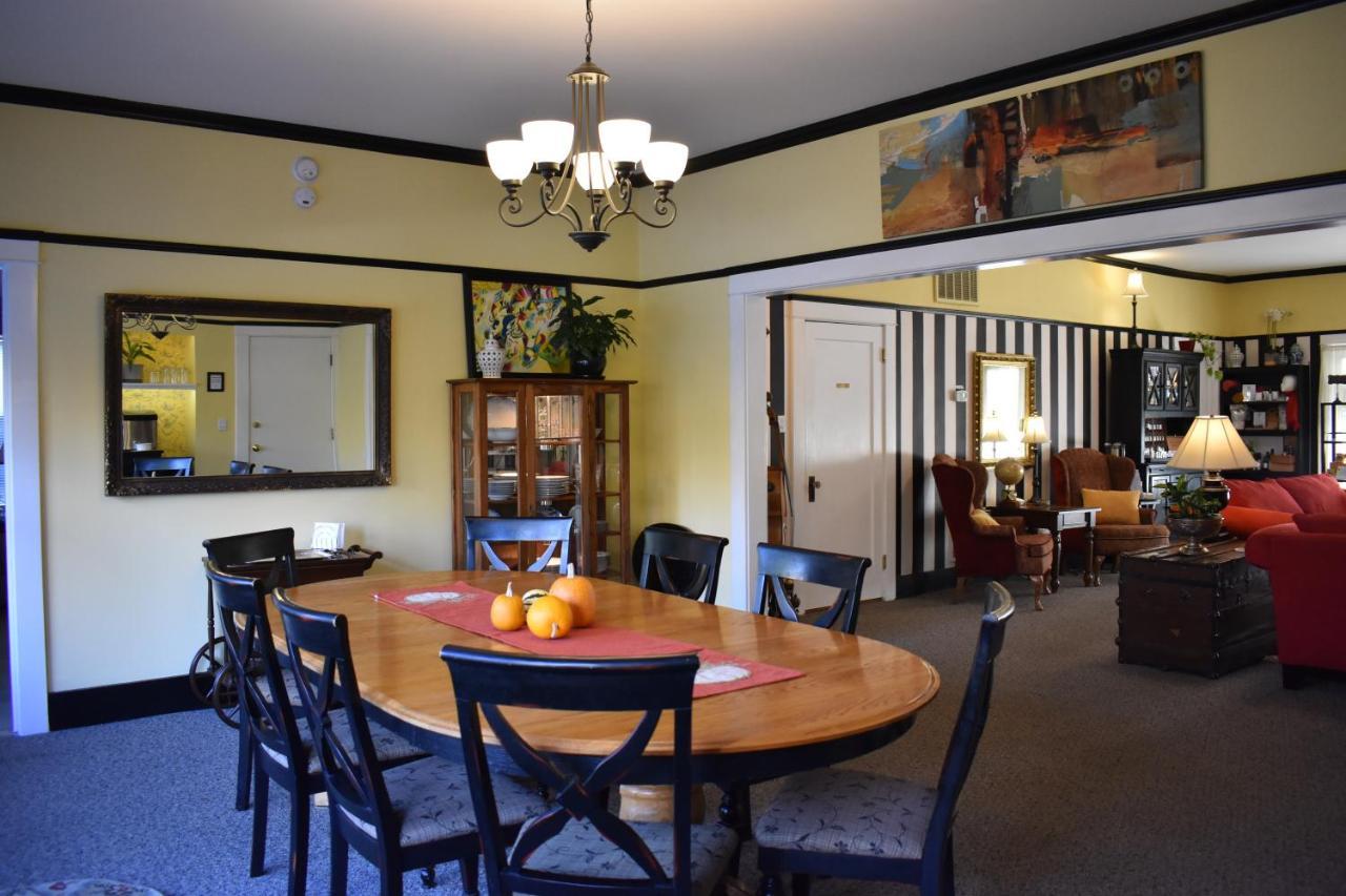 Bayberry Inn B&B And Oregon Wellness Retreat Ashland Extérieur photo