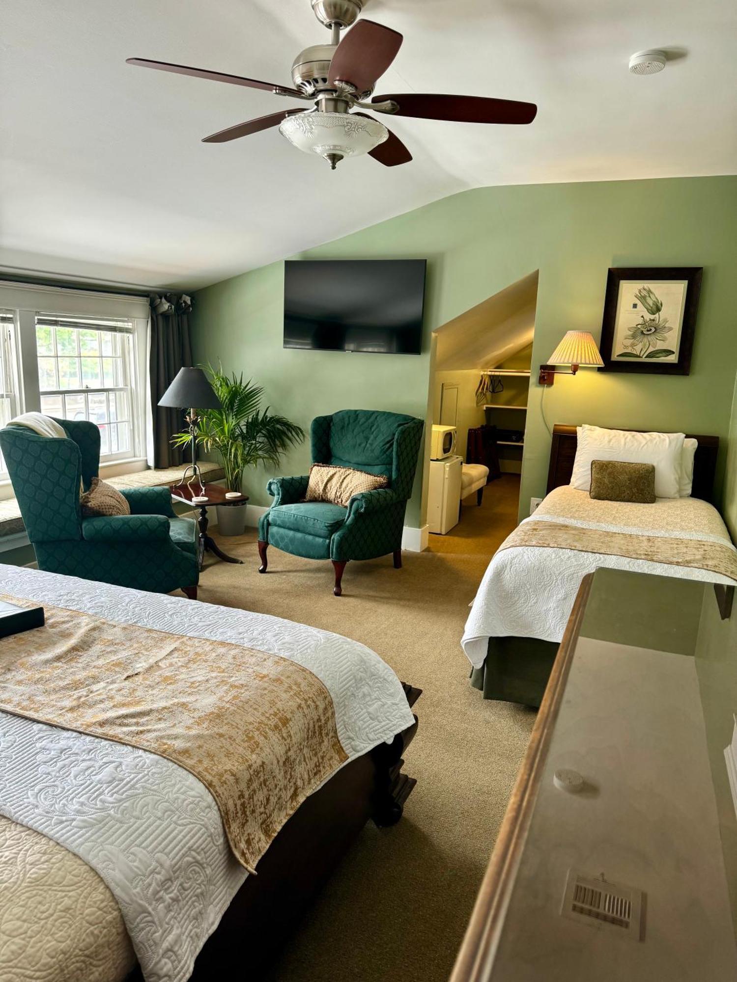 Bayberry Inn B&B And Oregon Wellness Retreat Ashland Extérieur photo
